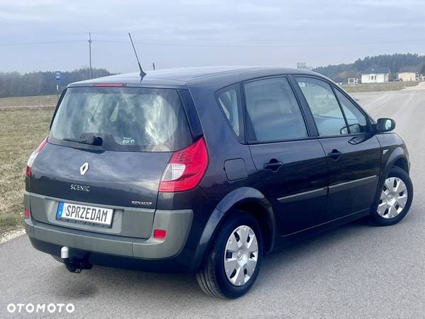 Renault Scenic 1.6 Confort Privilege - 6