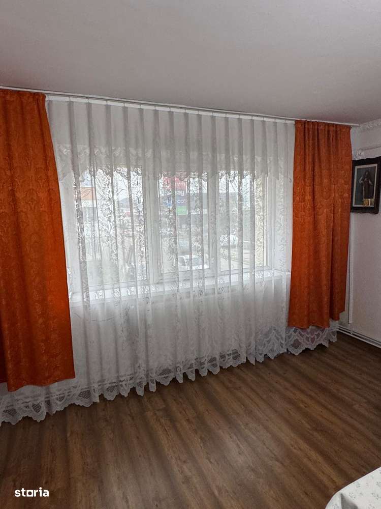 Vânzare Apartament 3 camere - Imagine principală: 2/13