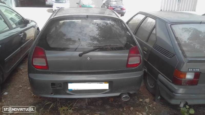 Mitsubishi Colt 1.3 75cv 3P 1998 - Para Peças - 8