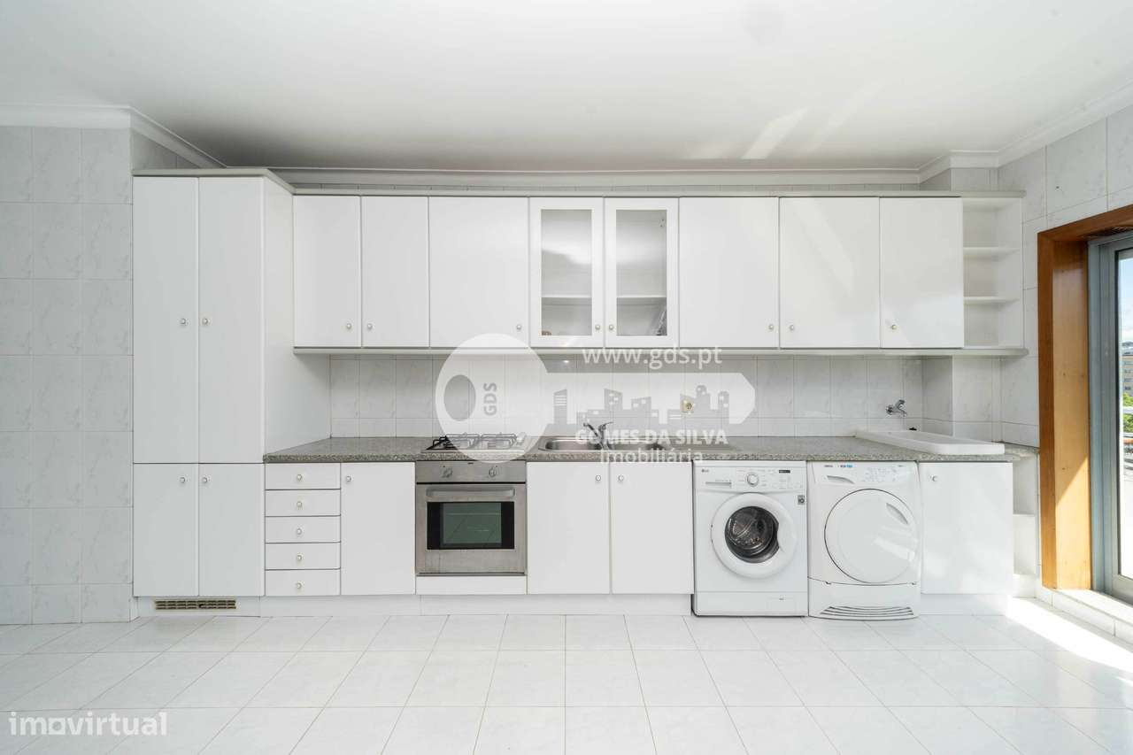 T5 Duplex na Rua Bernardo Sequeira, São Vítor-4