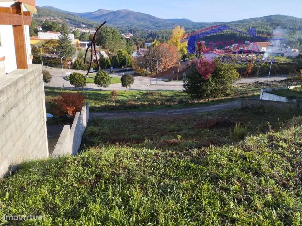 Terreno Urbano para construção de 192m2 no centro de Castanheira de... - Grande imagem: 5/8
