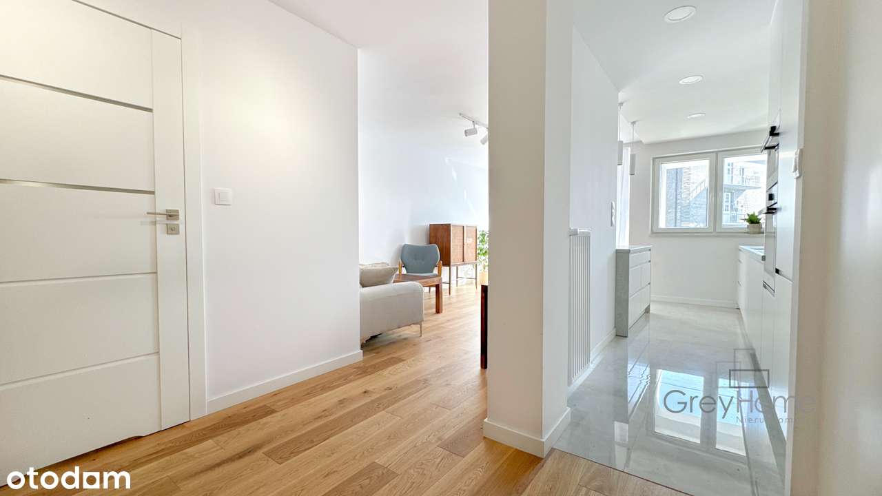 Trzypokojowe mieszkanie przy Łazienkach.-10