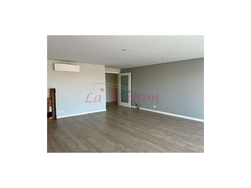 Apartamento T2 no Infantado-3