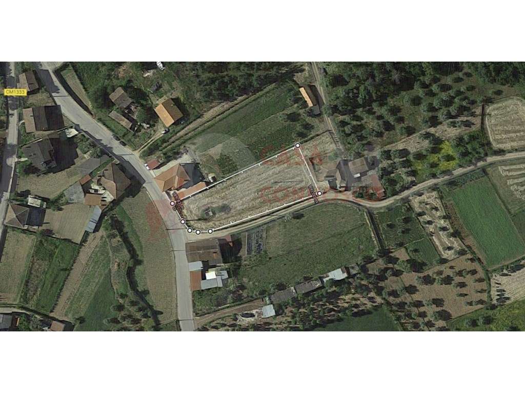 Terreno para construção com cerca de 1700 m² - Grande imagem: 2/2