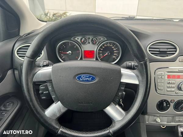 Ford Focus 2.0 TDCi DPF Aut. Style - 7