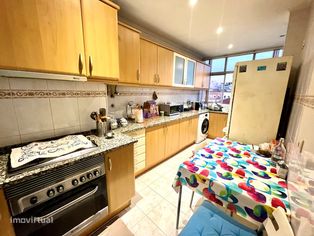 Apartamento T2 na Praça Gil Vicente, Almada - Grande imagem: 2/14