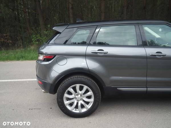 Land Rover Range Rover Evoque 2.0 D150 mHEV R-Dynamic SE - 13