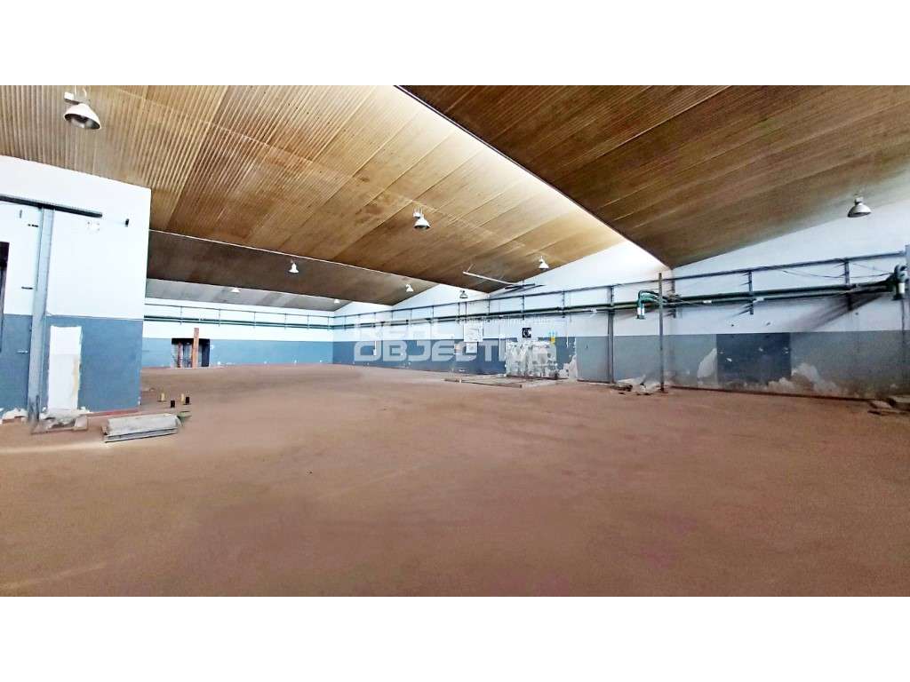 Unidade industrial em Santo Tirso - Grande imagem: 5/34