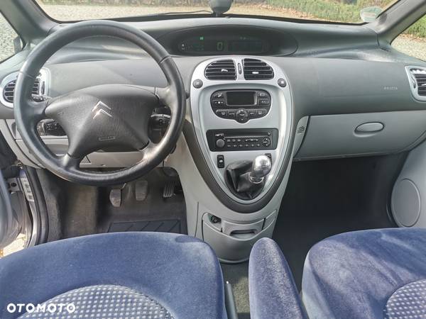 Citroën Xsara Picasso 1.8i 16V Exclusive - 8