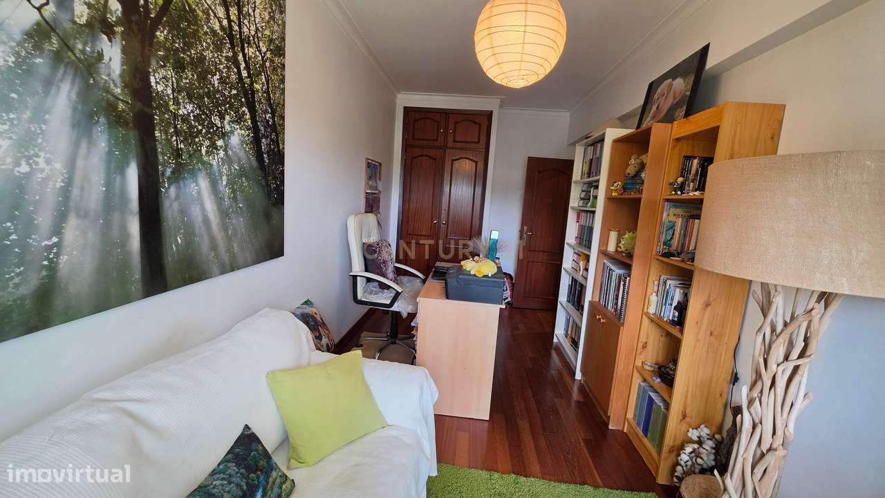 Apartamento Duplex T5 no centro de Palmela-35