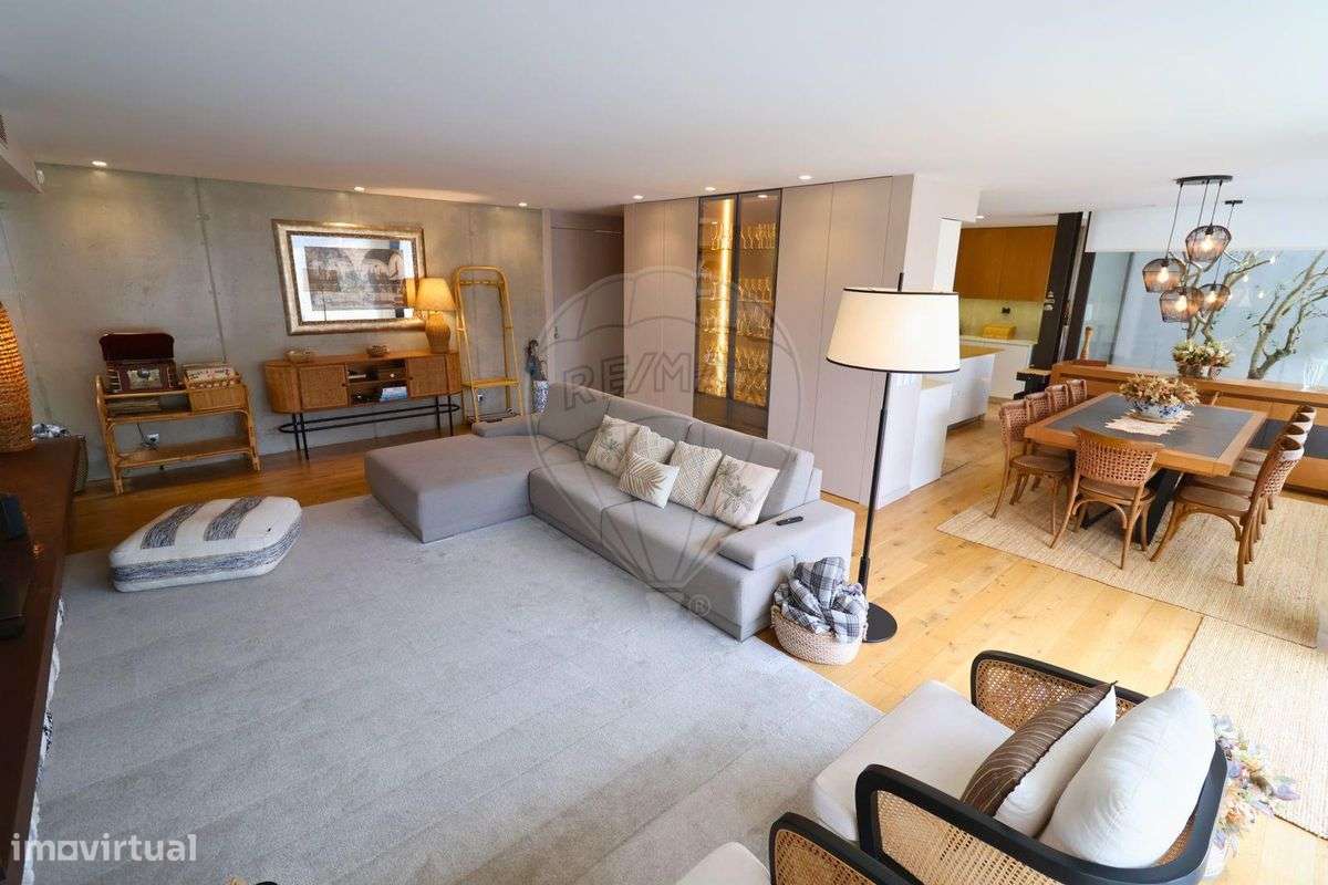 Moradia T4 de Luxo com Piscina em Gondizalves, Braga - Grande imagem: 2/42