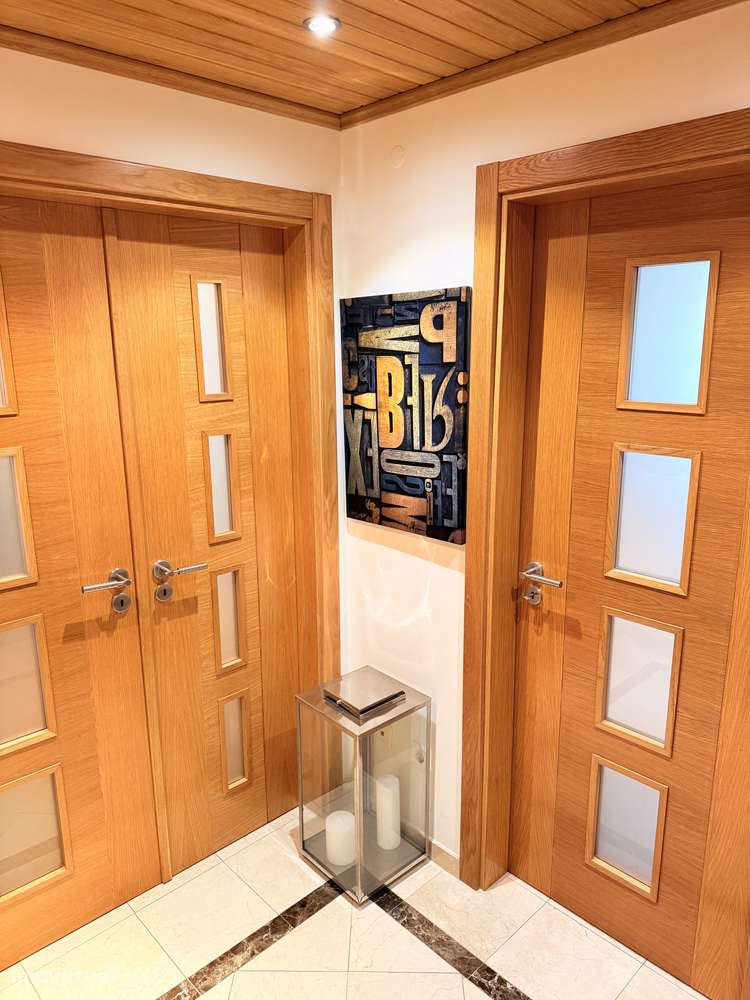 Apartamento T1 com varanda e garagem no Lumiar - Grande imagem: 3/10