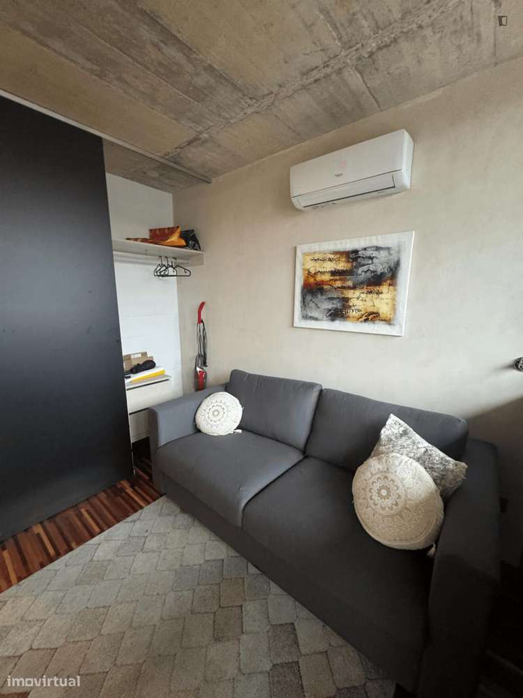 Apartamento com 1 quartos - localizado em Paranhos Porto - Grande imagem: 5/25