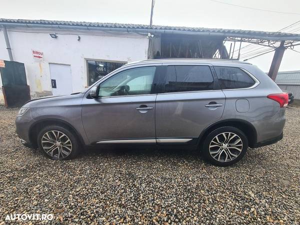 Dezmembrez Mitsubishi Outlander III facelift 2.2 DIESEL 2015-2018 - 5