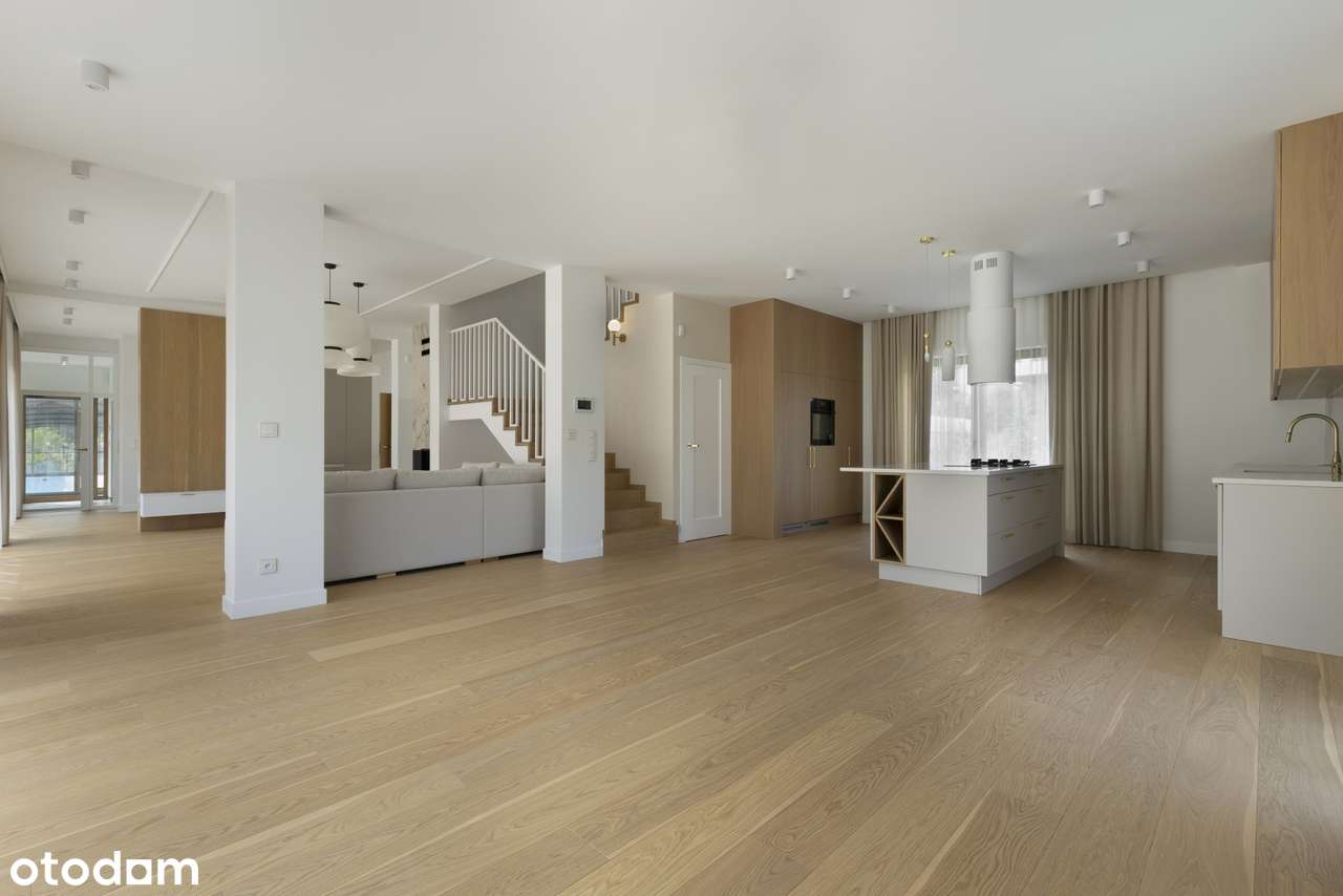 Dwa domy, basen, 2,7ha terenu-6