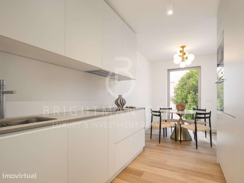 Apartamento T2 com estacionamento - Grande imagem: 1/18