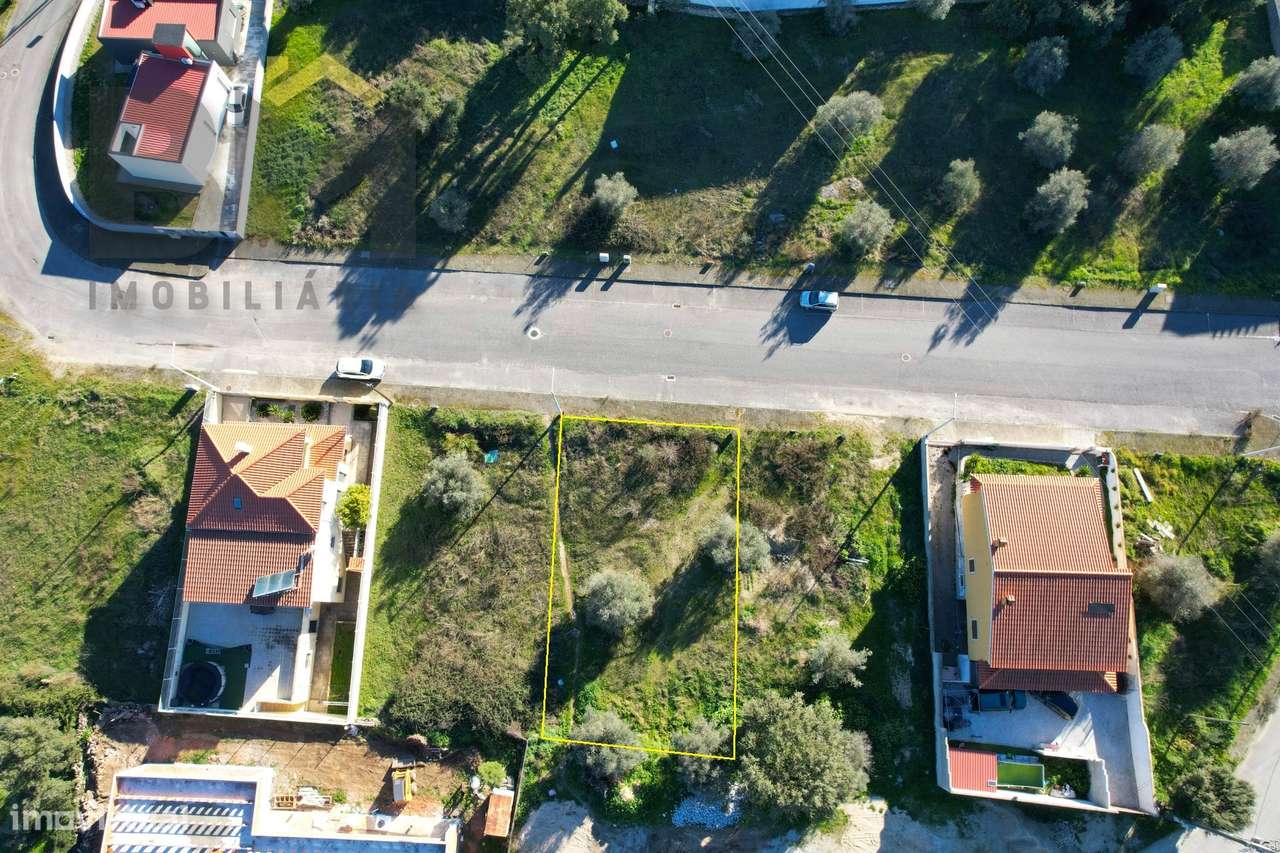 Terreno Para Construção  Venda em Escalos de Cima e Lousa,Castelo Bran - Grande imagem: 3/5