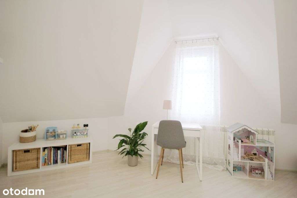 Wspaniałe i przestronne mieszkanie w kamienicy-12