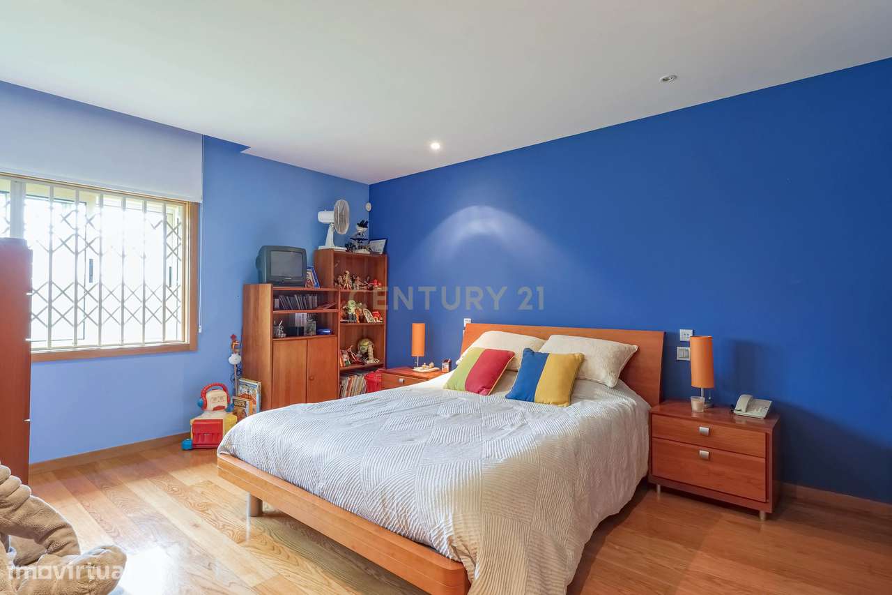 Apartamento, 265 m², Santa Marinha e São Pedro da Afurada - Grande imagem: 2/47