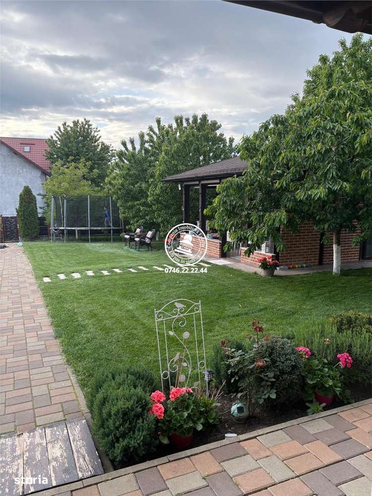 Vila  de vanzare  Bucium,369mp utili,1500mp teren,curte amenajata - Imagine principală: 2/15