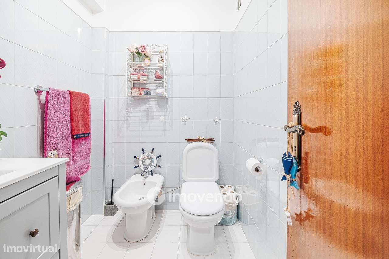 Apartamento T3, com áreas amplas, em Setúbal-57