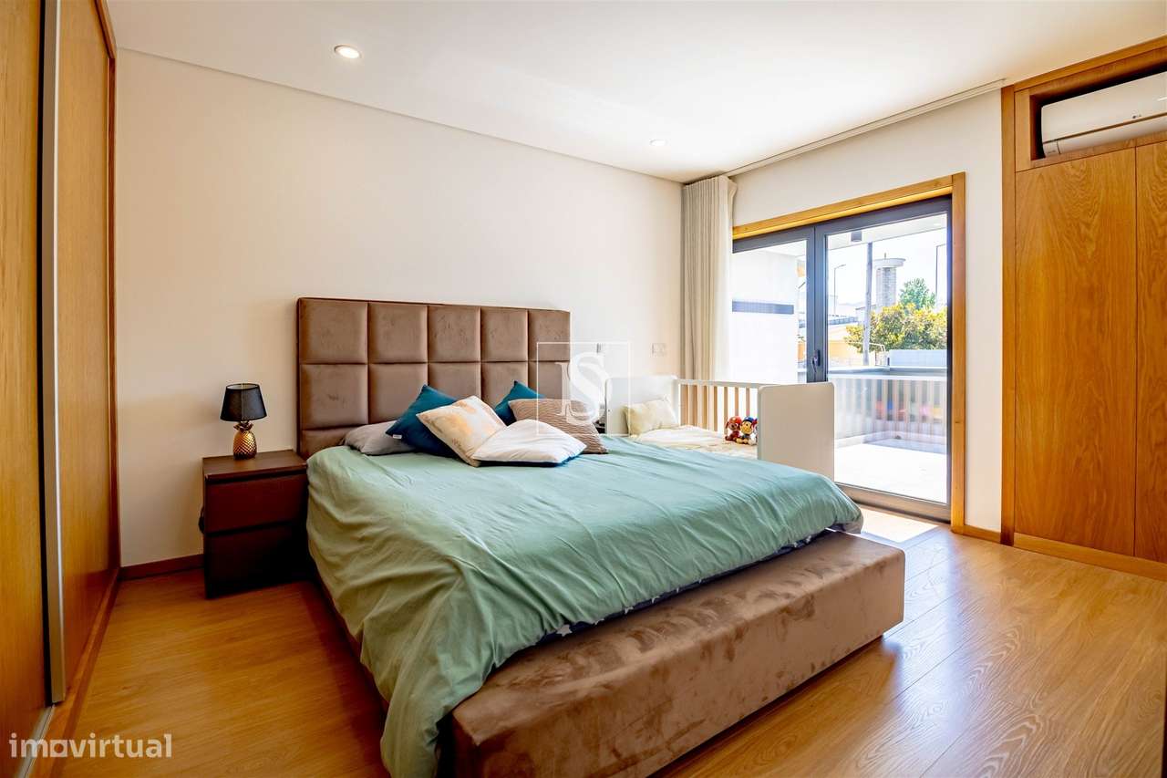 Apartamento T3 Venda em Amarante (São Gonçalo), Madalena, Cepelos e Ga-11