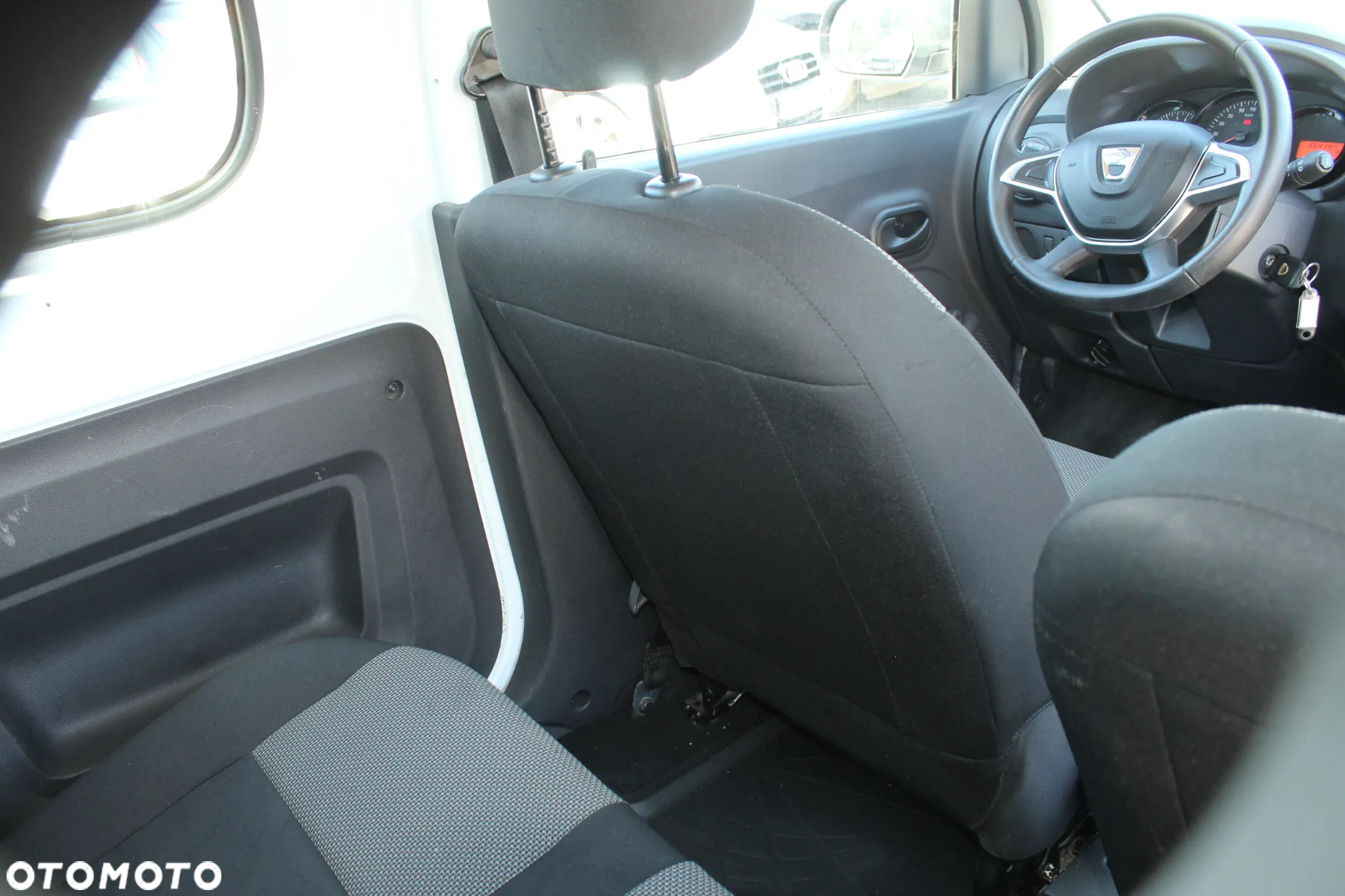 Dacia Dokker 1.6 SCe Access - 11