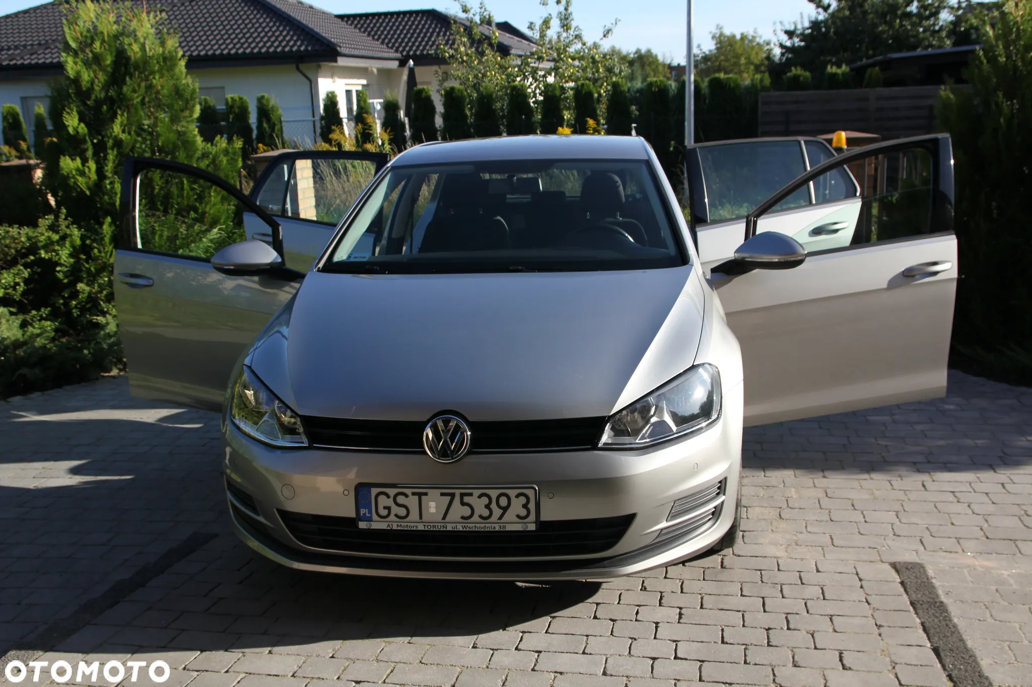 Volkswagen Golf VI 1.2 TSI BlueMot Comfortline - 16