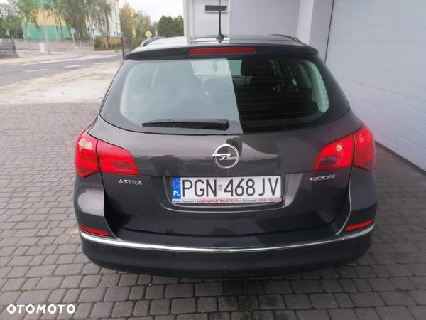 Opel Astra - 16