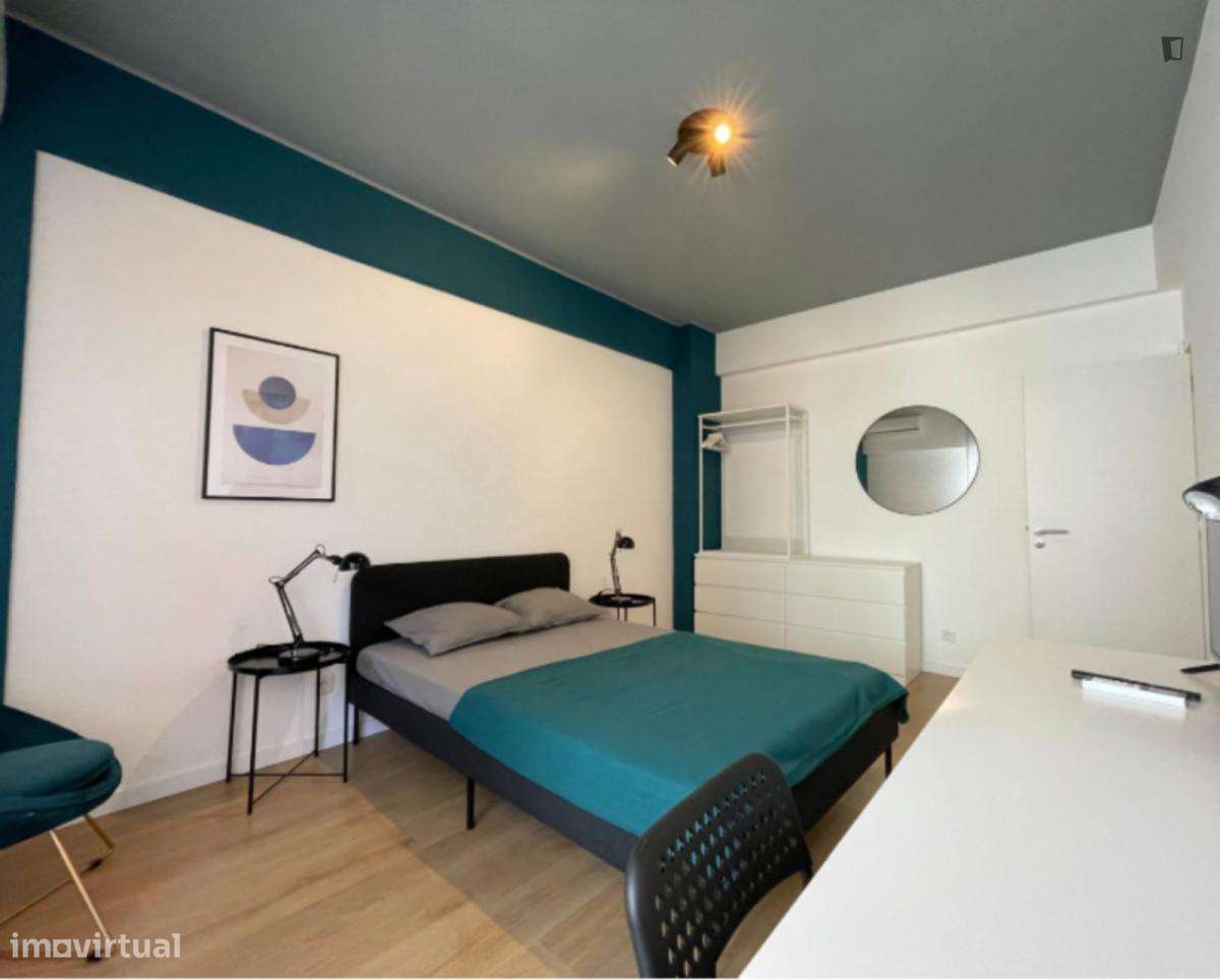 Quarto - localizado em Setubal - Grande imagem: 4/10