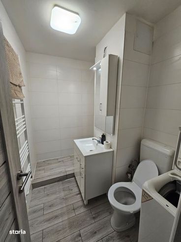 Apartament 2 camere semidecomandat