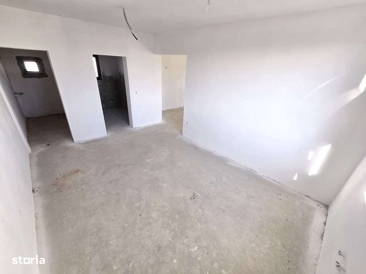 Casa Noua 4 camere| Teren 465 | Zona linistita-5