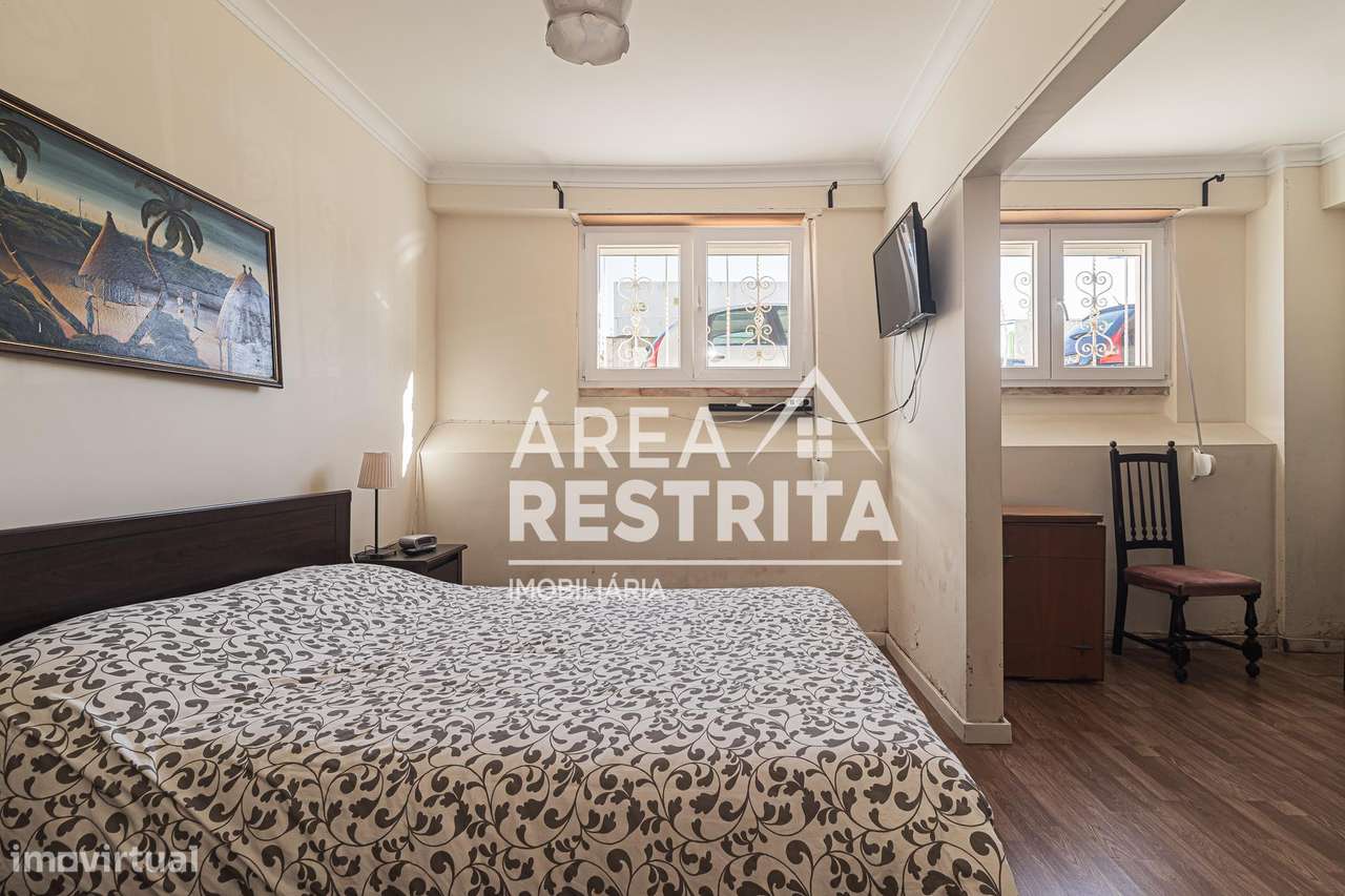 Apartamento T3 com Cave - Amadora-13