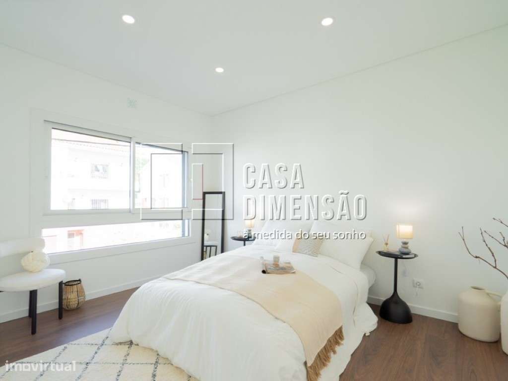 Moradia de tipologia T4+2 na melhor zona da Sobreda, com Piscina, G...-40