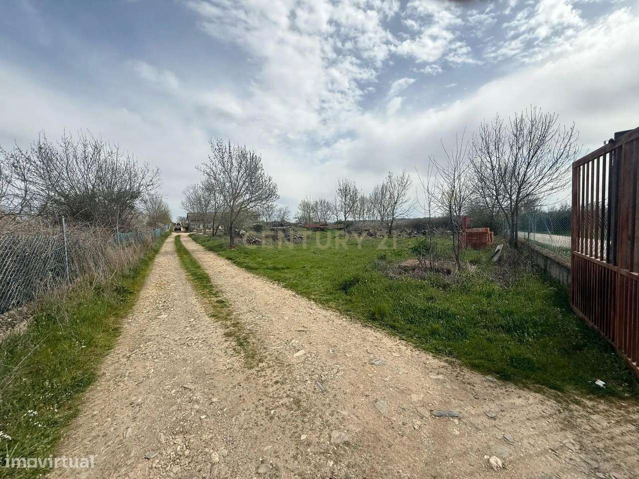 Terreno Rústico + Armazém - Rio Frio, Bragança 175.000€ - Grande imagem: 5/17