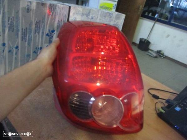 Farol Tras 086611940LB TOYOTA AURIS 2008 2.0D4D 126CV 5P CINZA  DRT LENS - 4