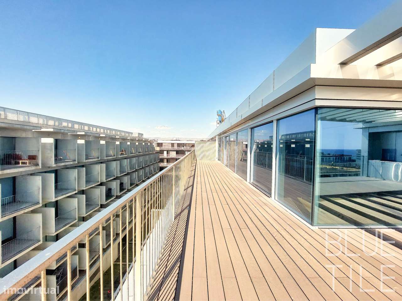 Fabulosa Penthouse com vistas incríveis de Mar-9