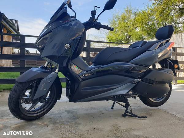 Yamaha XMAX 300 Tech MAX - 4