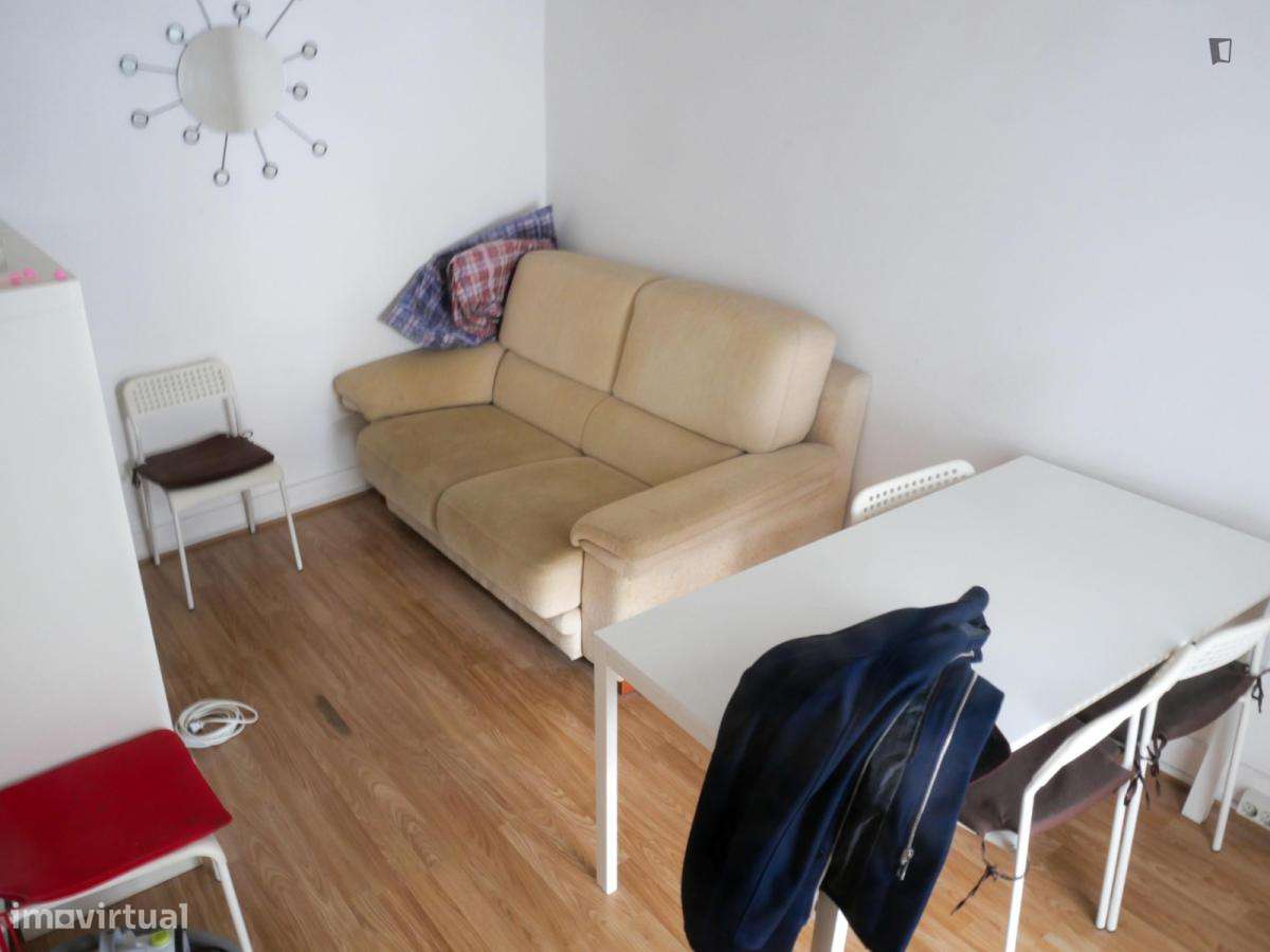 Quarto - localizado em Olaias Lisbon - Grande imagem: 5/5