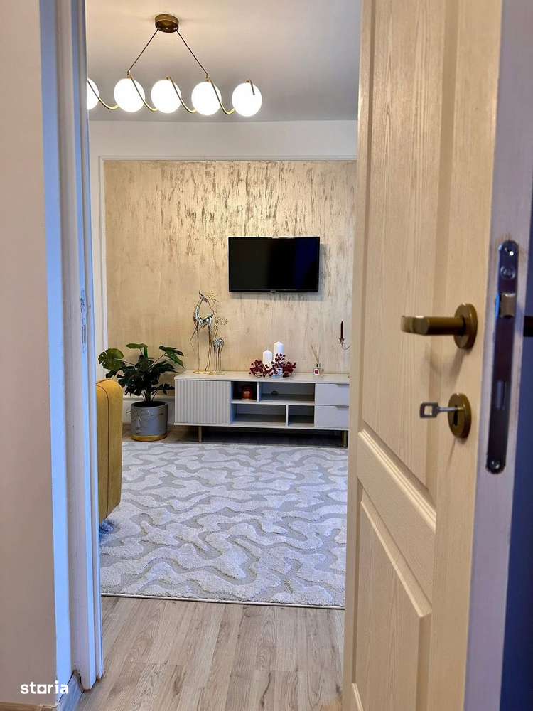 De vanzare 3 camere, complet renovat, mobilat și utilat, 59.900 euro-8