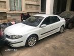 Dezmembrez Renault Laguna 2 facelift 2005 alb 1.9 TDI - 4