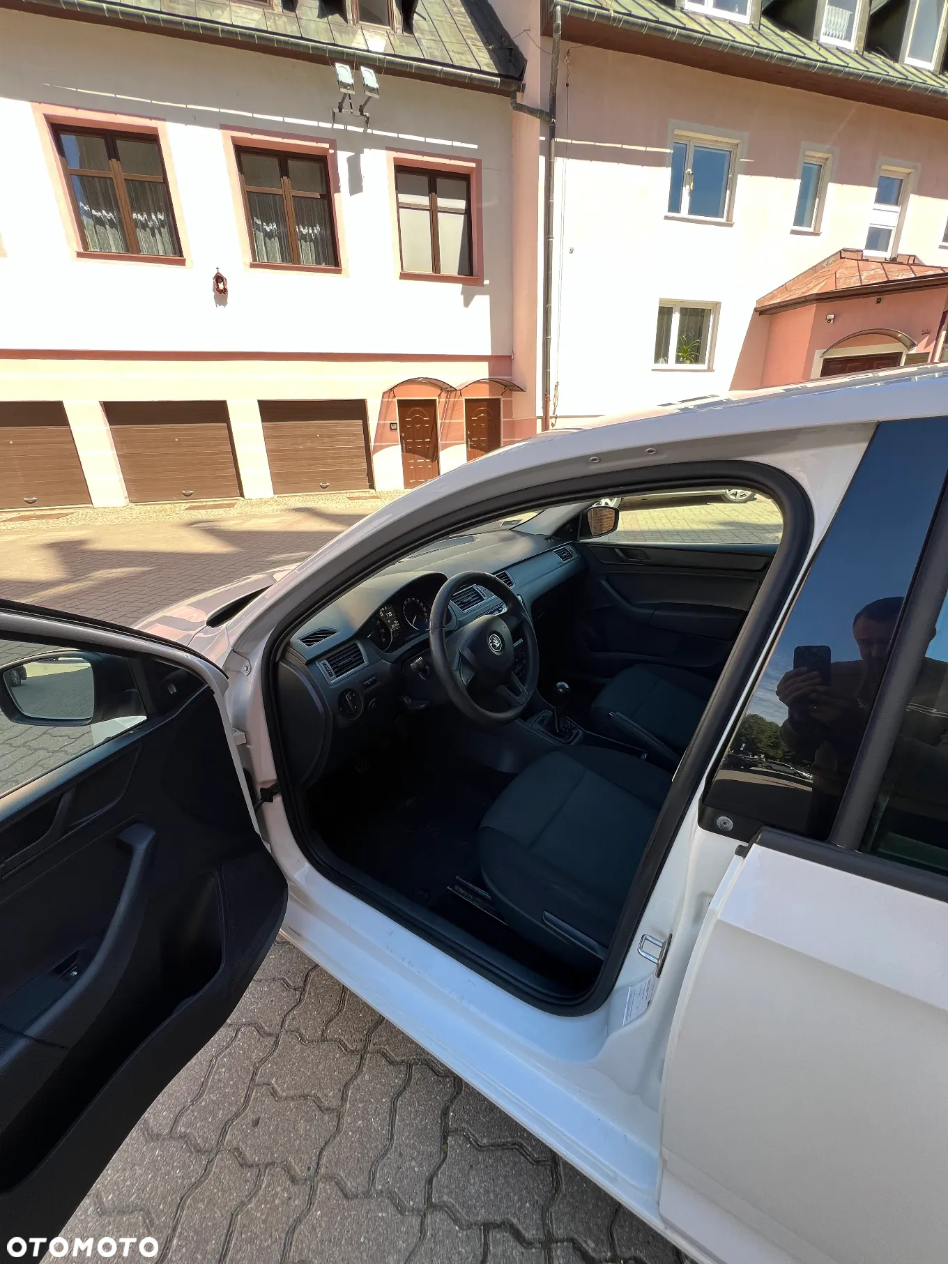 Skoda RAPID 1.2 TSI Active - 8