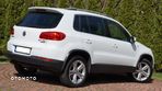 Volkswagen Tiguan 2.0 TDI SCR 4MOTION BlueMotion Technology DSG Lounge Sport & Style - 24