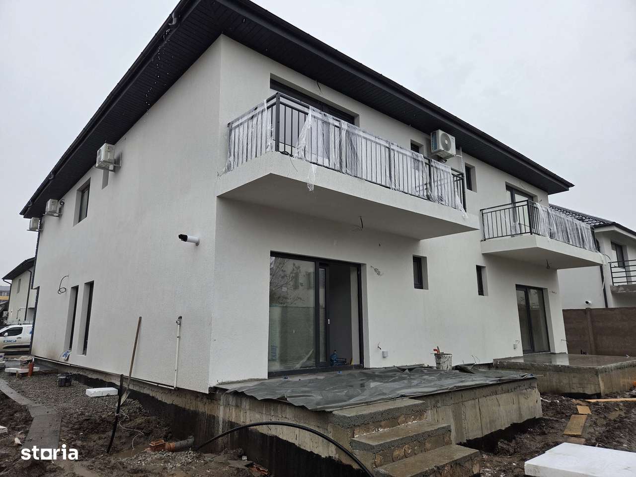 Duplex central 5 camere 190 mp Cristalului P+1+M, nou, modern, 3 bai - Imagine principală: 3/15