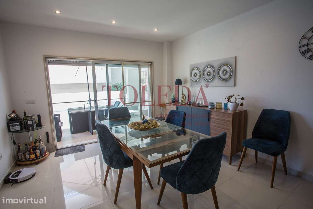 Moradia 4 Pisos com 474m2-13