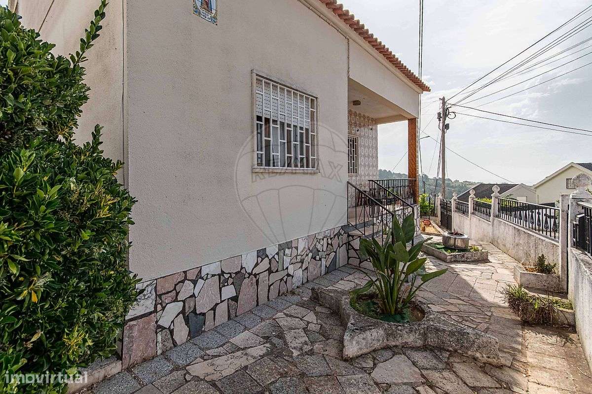 Moradia T3 para venda - Grande imagem: 2/24