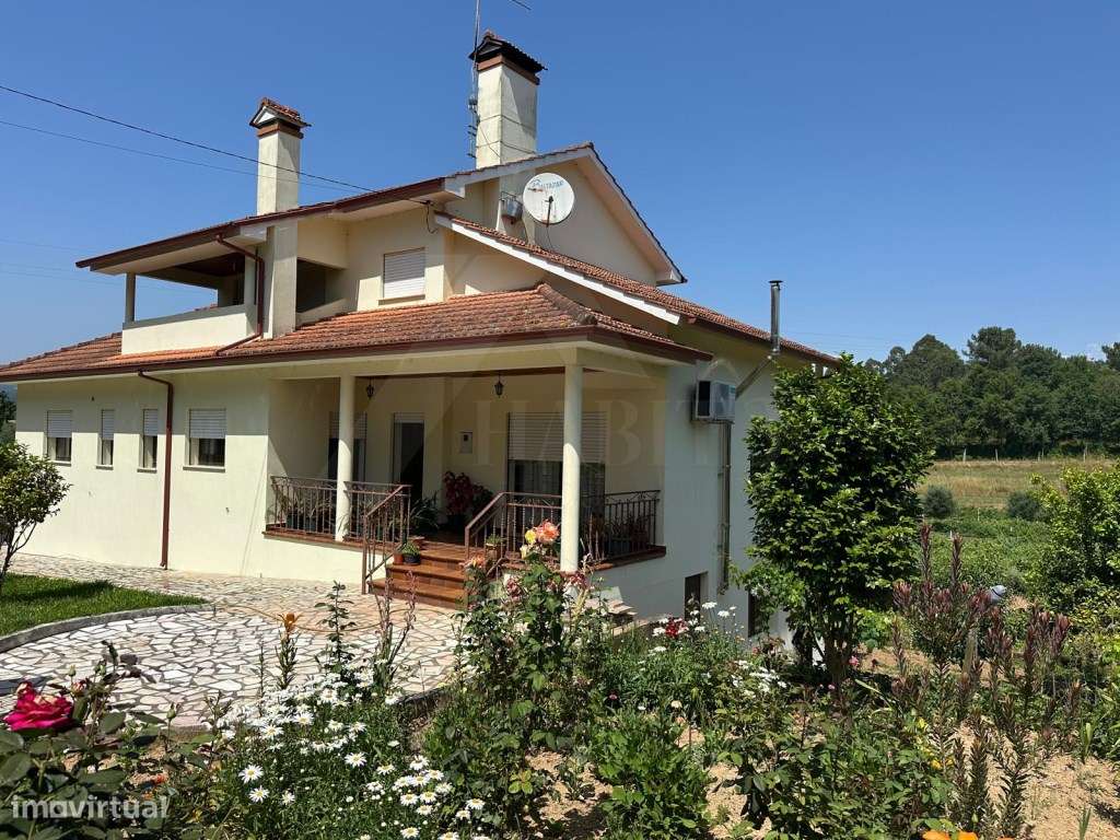 Moradia T4 em Arca - Grande imagem: 2/23