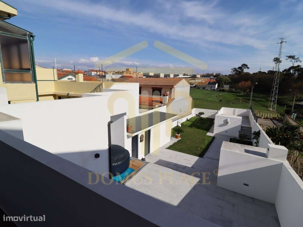 MORADIA T3 C/ JARDIM, TERRAÇO E GARAGEM | GUIFÕES-38
