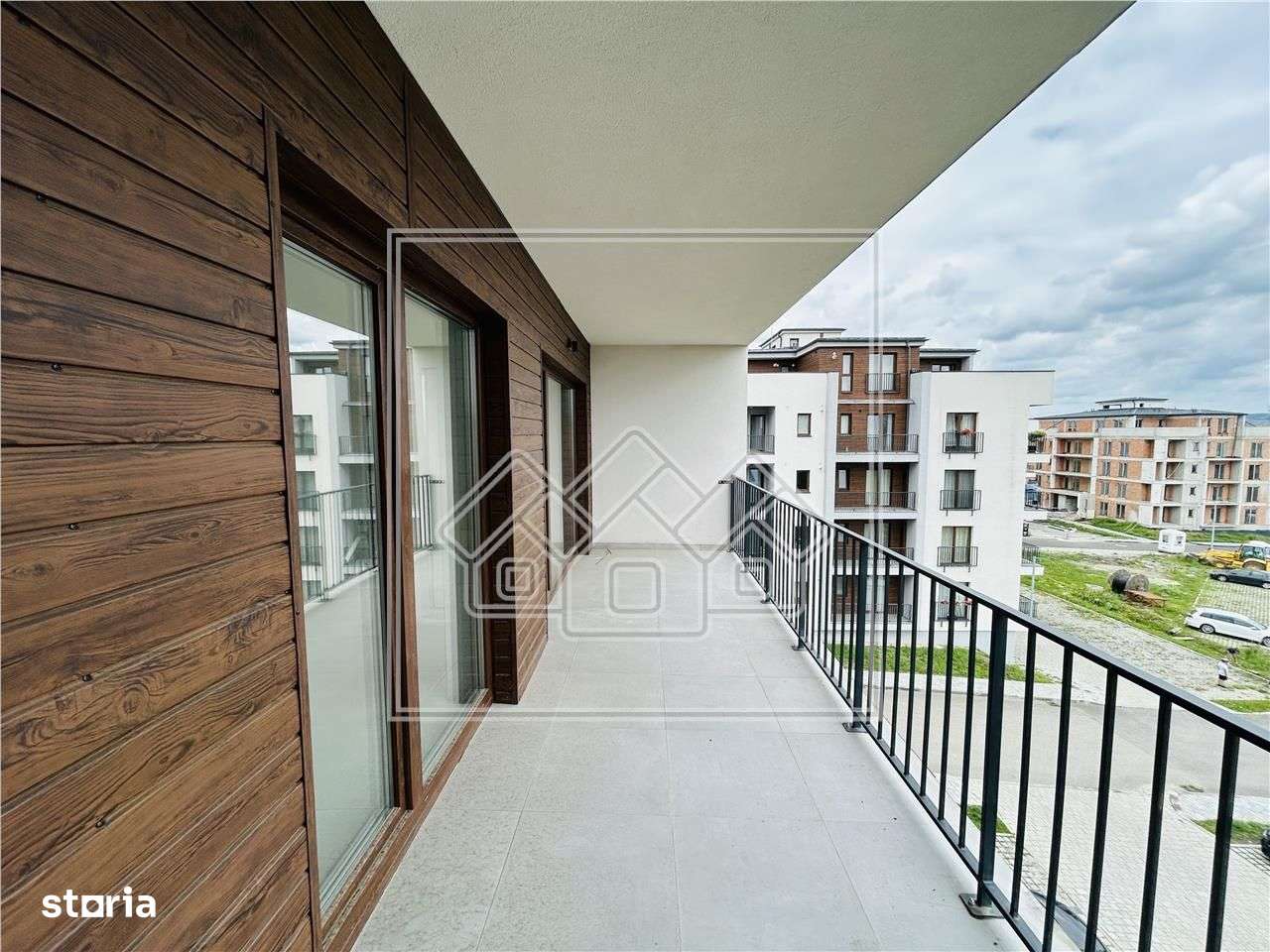 Apartament 3 camere, balcon, bloc nou, lift, boxa la subsol - Imagine principală: 3/9