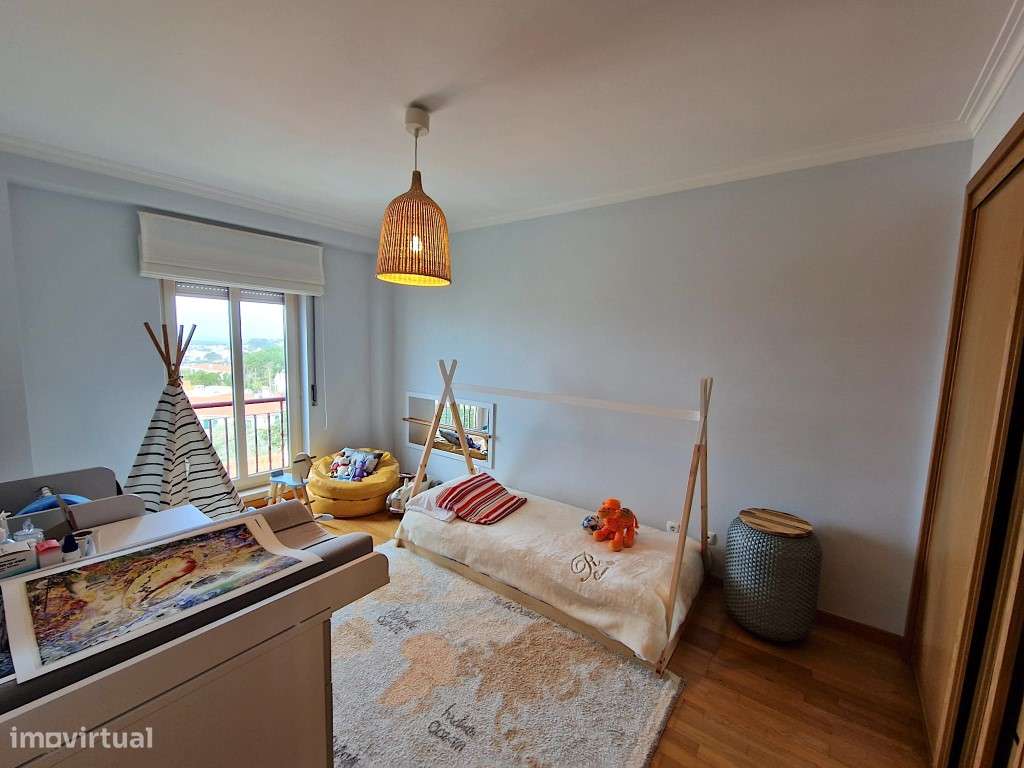 Apartamento T3 em Sesimbra com boas áreas-15